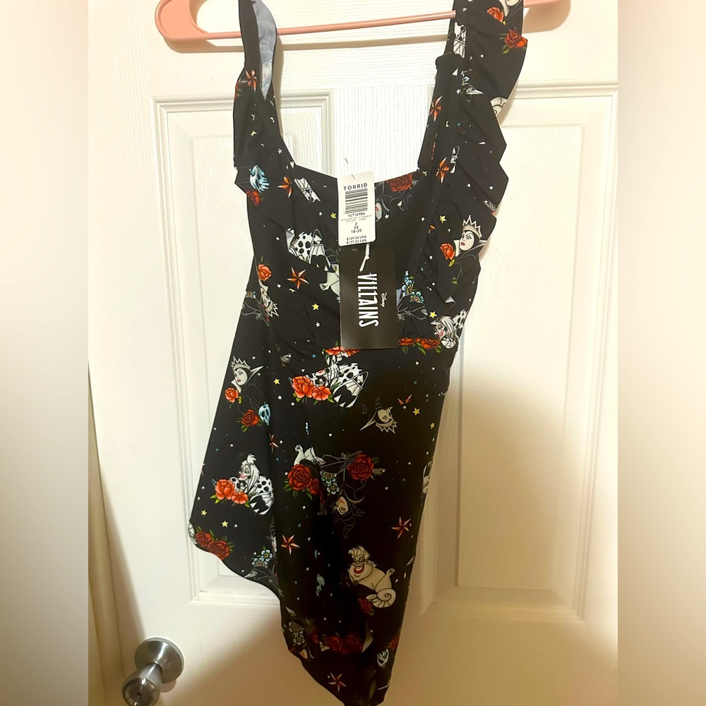 NWT Torrid villains size 2 bathing suit